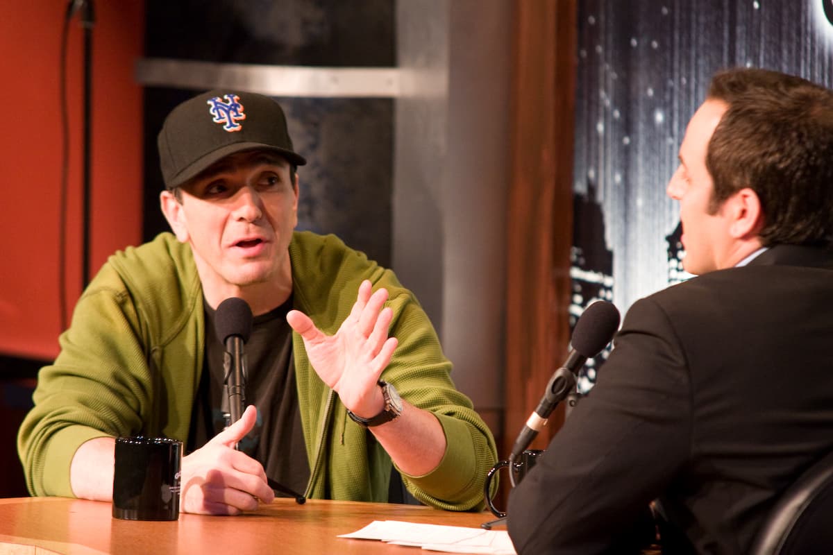 Hank Azaria of The Simpsons on LateNet with Ray Ellin